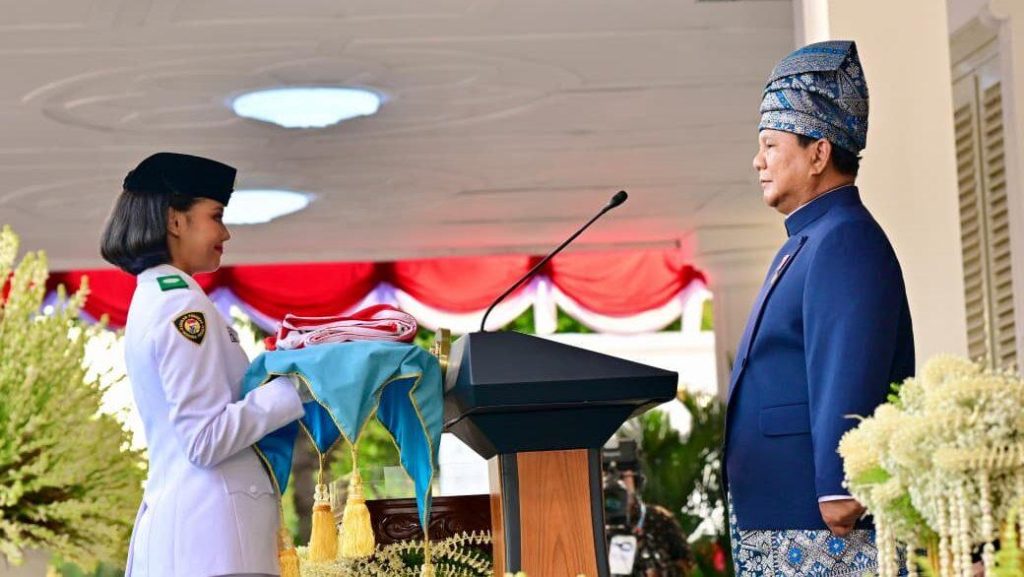 Prabowo-Busana-Melayu